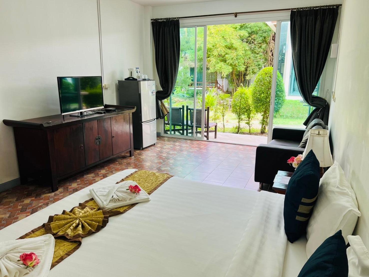Bora Bora Villa Phuket Chalong Buitenkant foto