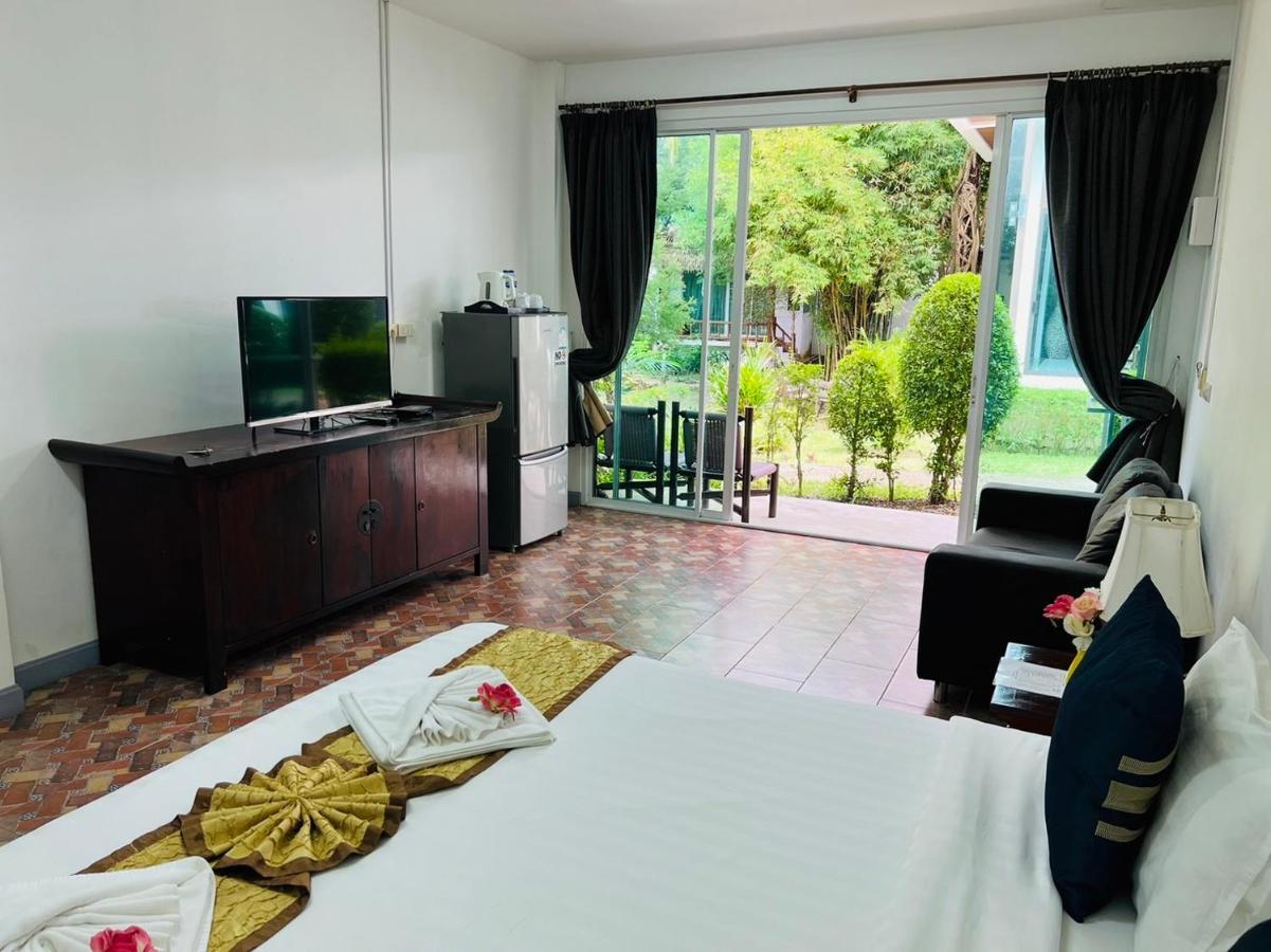 Bora Bora Villa Phuket Chalong Buitenkant foto