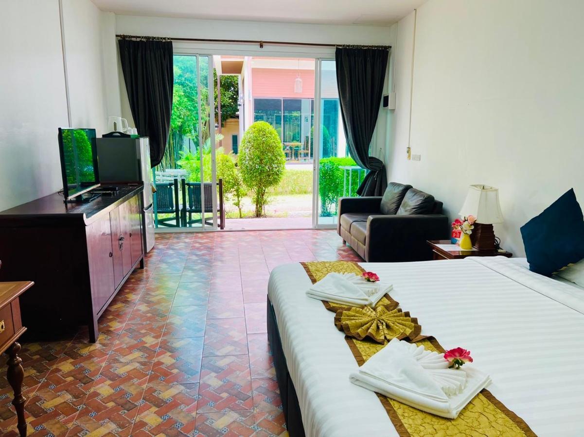 Bora Bora Villa Phuket Chalong Buitenkant foto